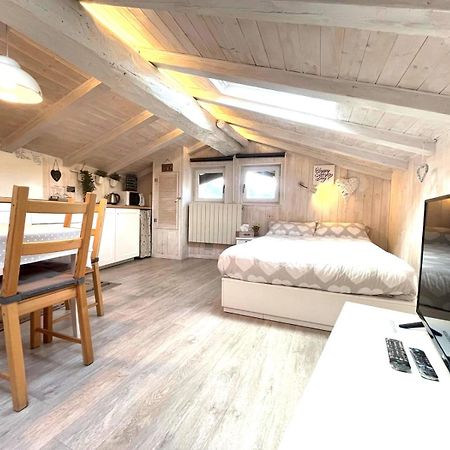 Il Piccolo Loft Nel Cuore Antico Di Aosta - You & Me Case Vacanza Eksteriør bilde