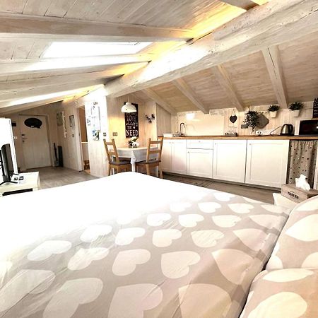 Il Piccolo Loft Nel Cuore Antico Di Aosta - You & Me Case Vacanza Eksteriør bilde