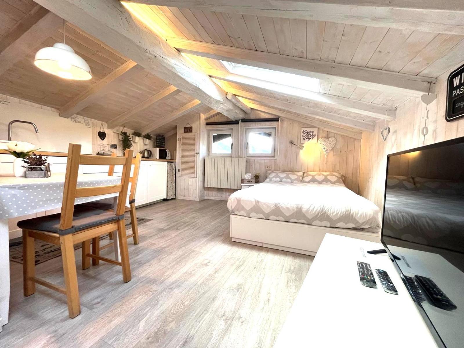Il Piccolo Loft Nel Cuore Antico Di Aosta - You & Me Case Vacanza Eksteriør bilde